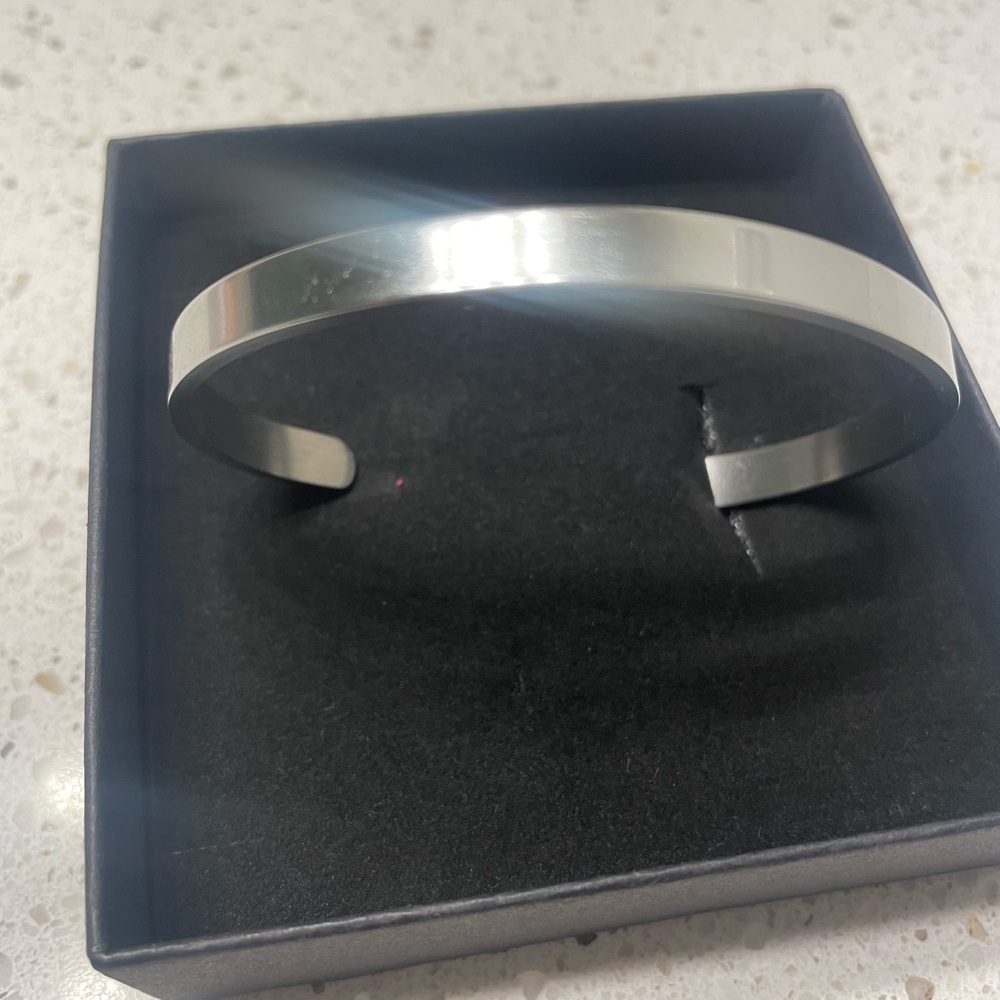 Stainless steel bracelet